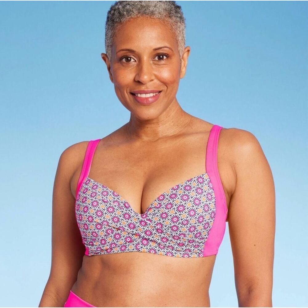 🌸 Lands End Pink White and Blue Bikini Top Size 6 New